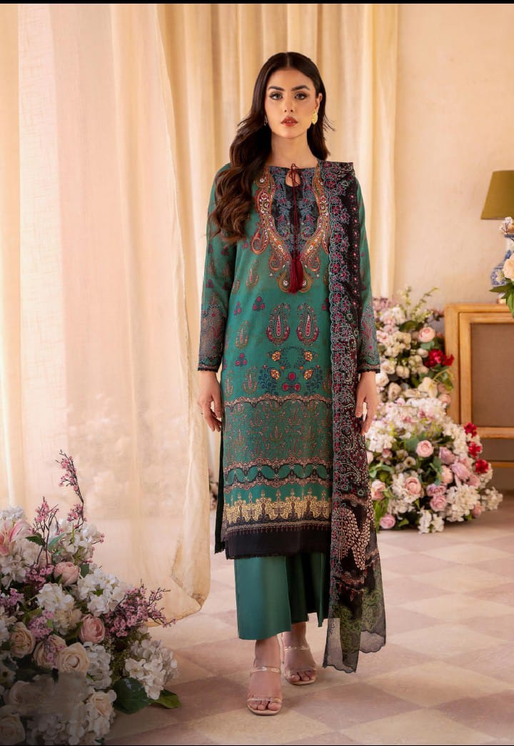 পাকিস্তানি (থ্রি-পিস)